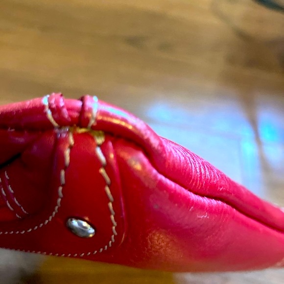 ili New York Leather Cross Body Bag - Bright Red - Picture 8 of 10